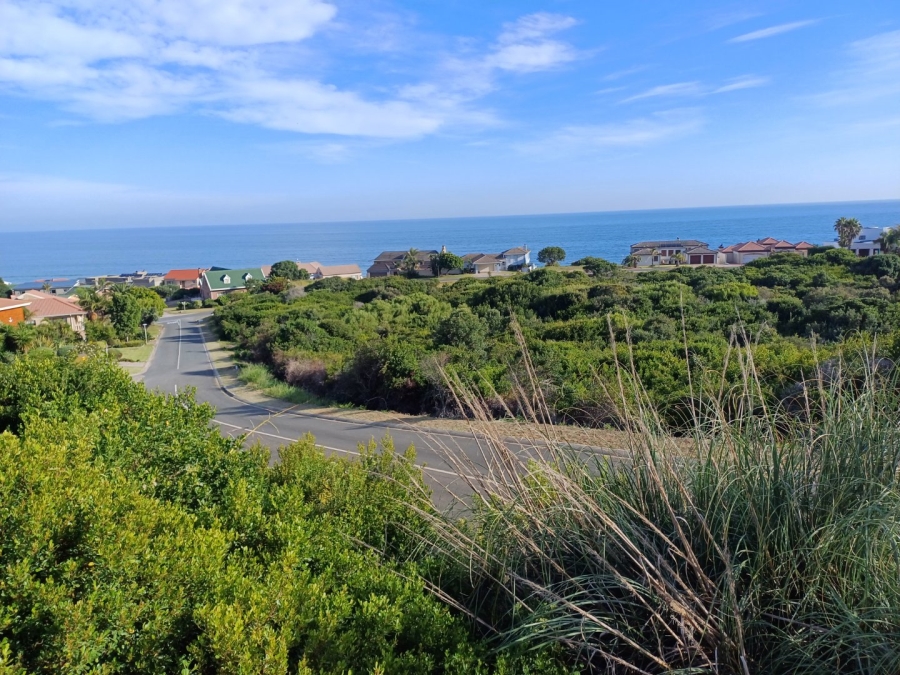  Bedroom Property for Sale in Outeniqua Strand Western Cape
